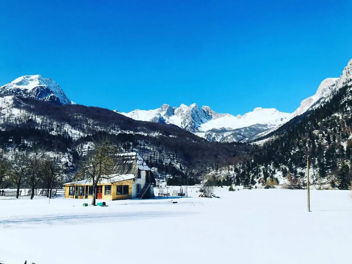 Bujtina 2 Hotel Valbone Albanië