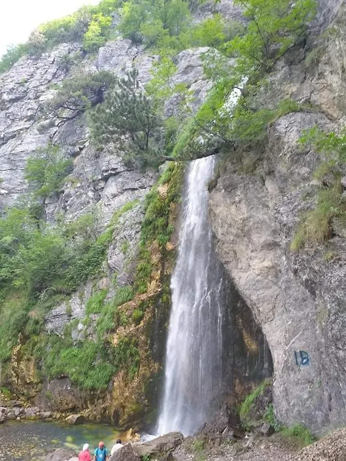 Hotel Bujtina 2 Valbone Gasthof